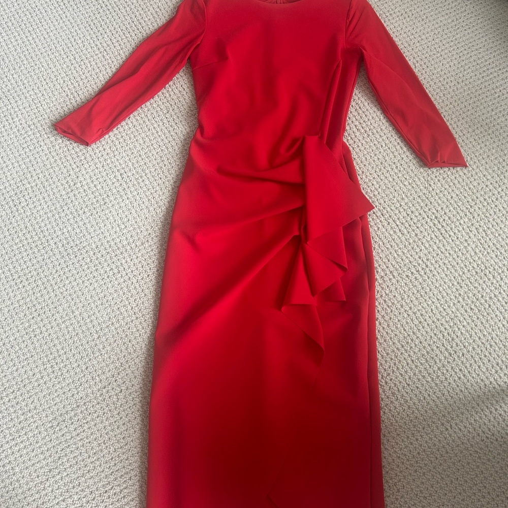 Elegant Red Evening Gown - Picture 3 of 8